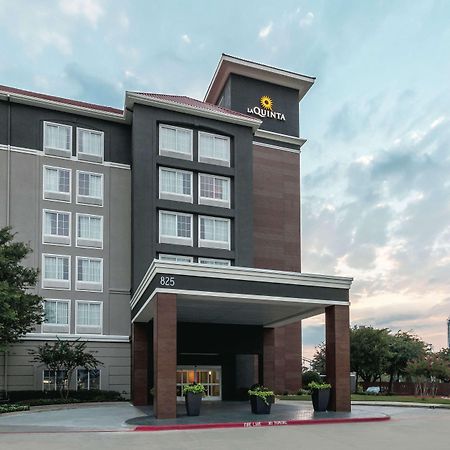 La Quinta By Wyndham Arlington North 6 Flags Dr Hotel Exterior photo